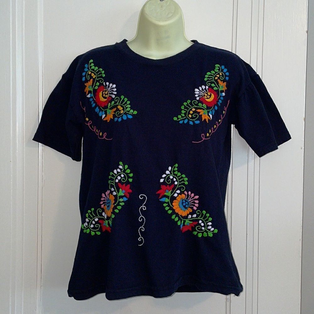 Galvy Mexican black‎ T shirt with floral embroidery